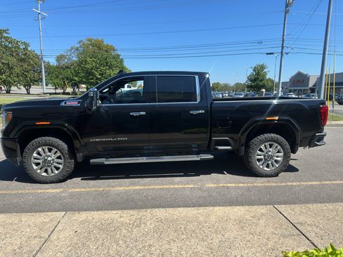 Used 2020 GMC Sierra 2500 Denali w/ Denali Ultimate Package AWD/4WD image 7