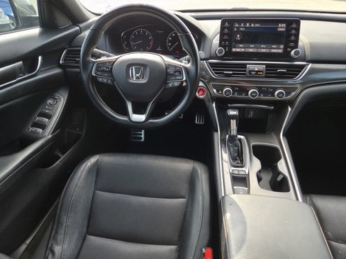 Used 2018 Honda Accord Sport image 7