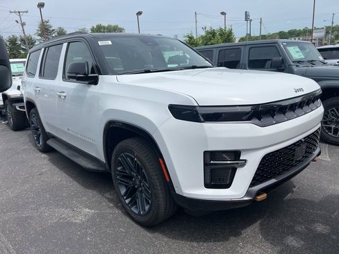 New 2026 Jeep Grand Wagoneer 4WD image 2