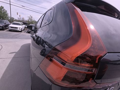 New 2026 Volvo XC60 B5 Core w/ Climate Package image 37