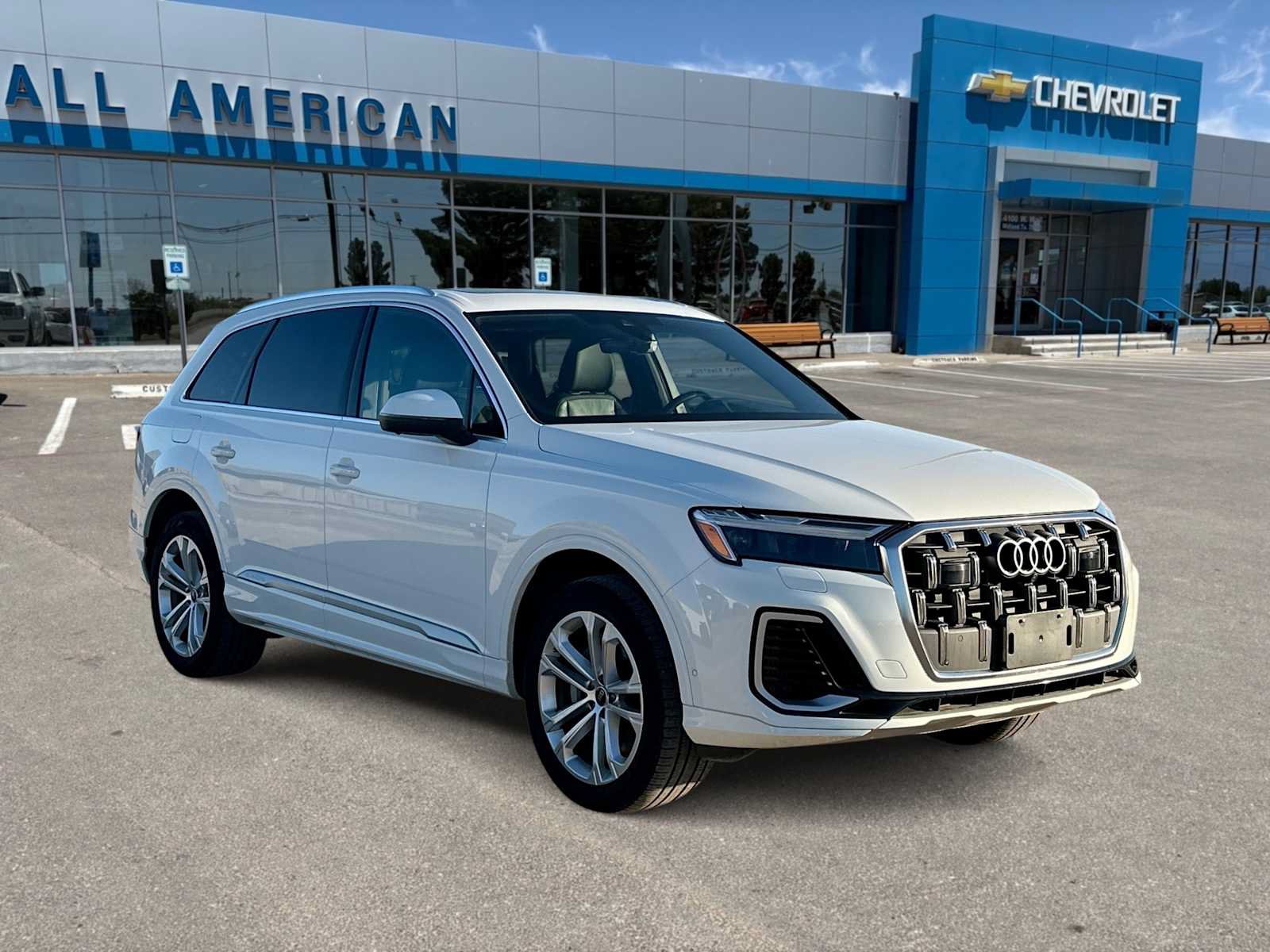 Used 2025 Audi Q7 3.0T Premium Plus AWD/4WD image 2