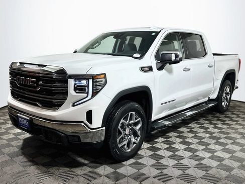Used 2025 GMC Sierra 1500 SLT w/ SLT Premium Plus Package AWD/4WD image 3