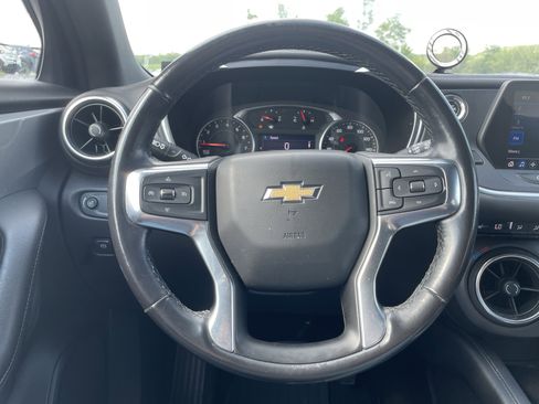 Used 2020 Chevrolet Blazer LT FWD image 17