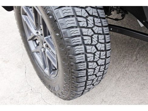 Used 2024 Jeep Wrangler Sport S image 32