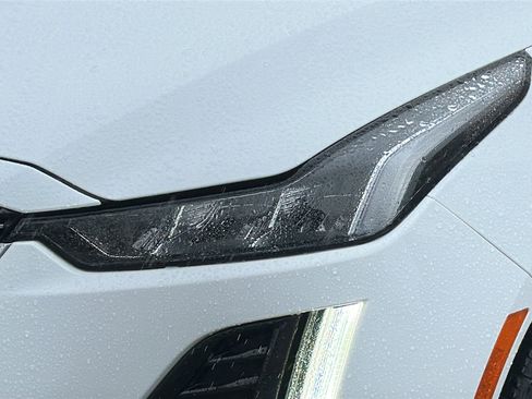 Used 2020 Cadillac CT5 Premium Luxury image 4