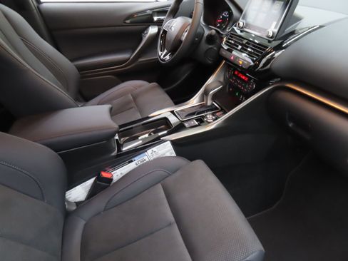 New 2025 Mitsubishi Eclipse Cross Black Edition image 24