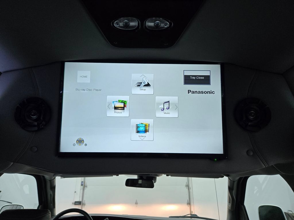 Used 2021 Chevrolet Express 2500 w/ Enhanced Convenience Package RWD image 33