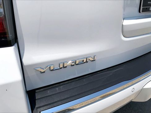 Used 2016 GMC Yukon Denali w/ Open Road Package AWD/4WD image 31
