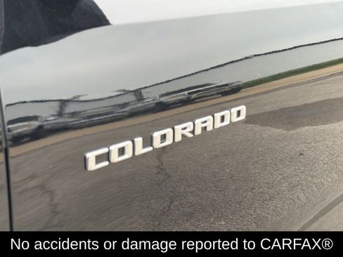 Used 2023 Chevrolet Colorado Trail Boss image 2