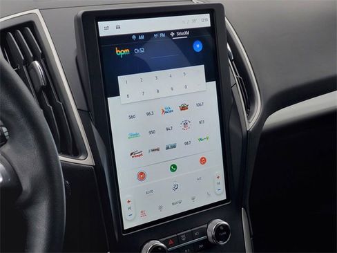 Certified 2024 Ford Edge SEL w/ Convenience Package image 19