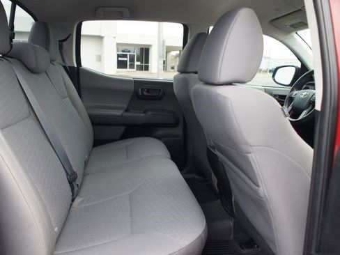 Used 2022 Toyota Tacoma SR w/ SR Convenience Package image 17