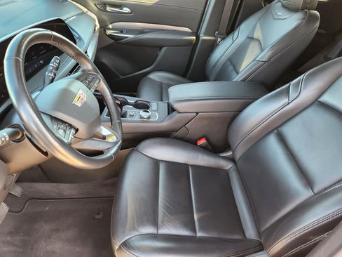 Certified 2024 Cadillac XT4 Premium Luxury image 10