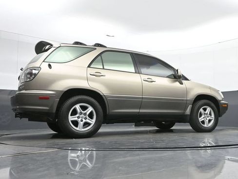 Used 2001 Lexus RX 300 4WD w/ Navigation System Pkg image 12