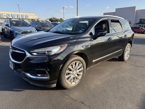 Used 2018 Buick Enclave Premium image 7