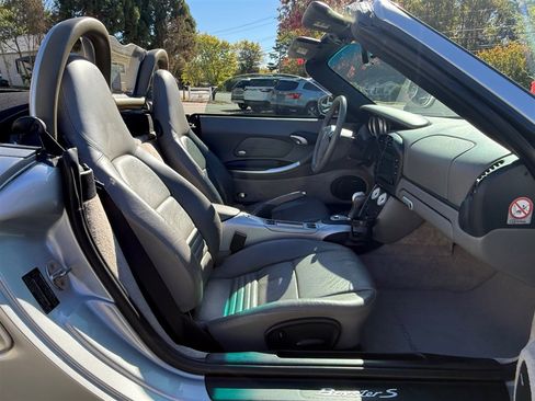 Used 2003 Porsche Boxster S image 16
