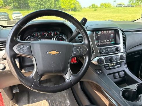 Used 2016 Chevrolet Suburban LT AWD/4WD image 17