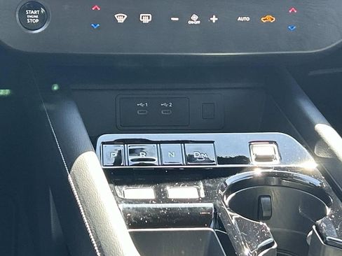Certified 2025 Nissan Murano SV AWD/4WD image 27