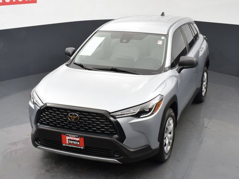Used 2022 Toyota Corolla Cross L AWD/4WD image 22