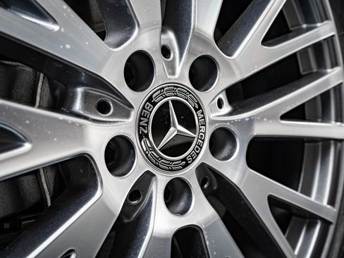 Certified 2025 Mercedes-Benz CLA 250 4MATIC image 8