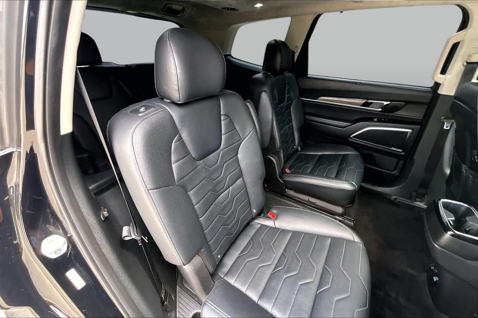 Used 2020 Kia Telluride SX w/ SX Prestige Package AWD/4WD image 19