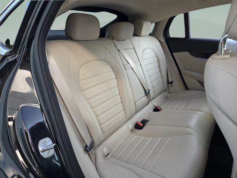 Used 2020 Mercedes-Benz GLC 300 4MATIC Coupe image 27