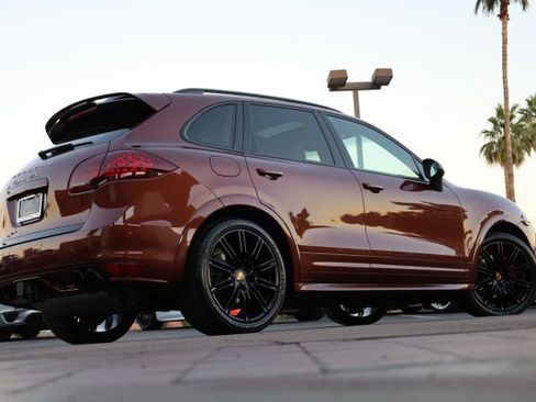 Used 2013 Porsche Cayenne GTS image 19