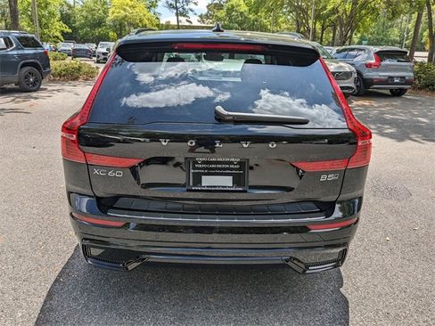 New 2025 Volvo XC60 B5 Ultra w/ Climate Package image 5