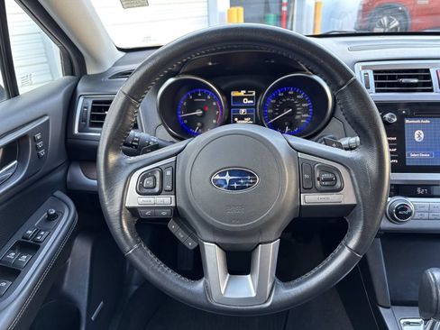 Used 2016 Subaru Outback 2.5i Limited AWD/4WD image 14