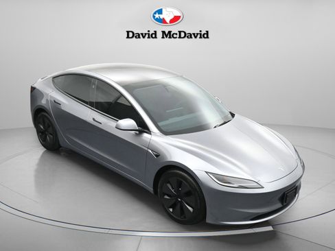 Used 2025 Tesla Model 3 Long Range image 26