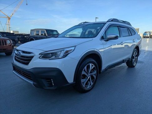 Used 2022 Subaru Outback Touring AWD/4WD image 6