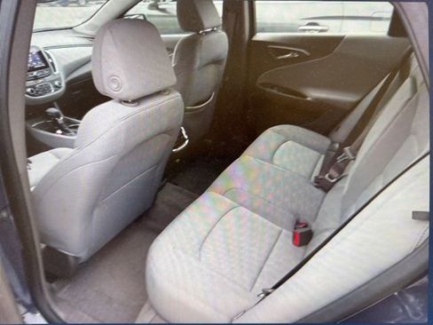 Used 2025 Chevrolet Malibu LT FWD image 9