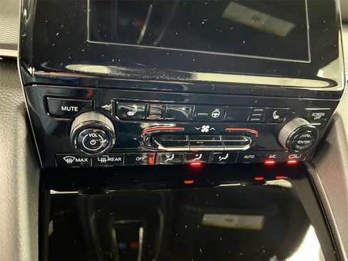 New 2025 Jeep Grand Cherokee L Laredo w/ Luxury Tech Group I image 13