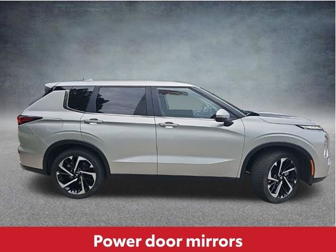 Used 2024 Mitsubishi Outlander SE AWD/4WD image 12