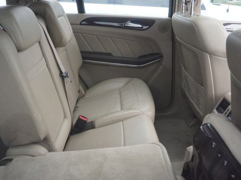 Used 2014 Mercedes-Benz GL 450 4MATIC image 10