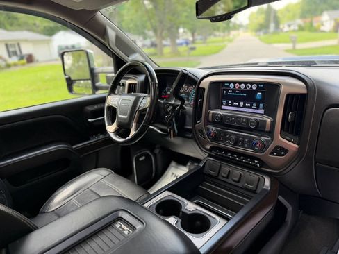 Used 2017 GMC Sierra 3500 Denali w/ Duramax Plus Package AWD/4WD image 31