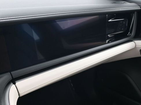 Used 2024 Porsche Panamera 4 image 22