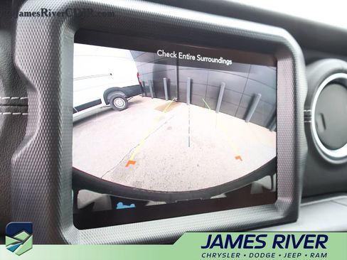 Used 2023 Jeep Wrangler Unlimited Sahara w/ Cold Weather Group AWD/4WD image 33