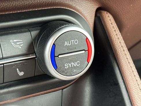 Used 2019 Alfa Romeo Stelvio Ti image 30