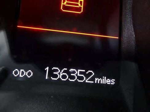 Used 2014 Toyota Corolla S image 8