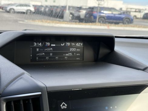 Certified 2024 Subaru Forester Limited image 24