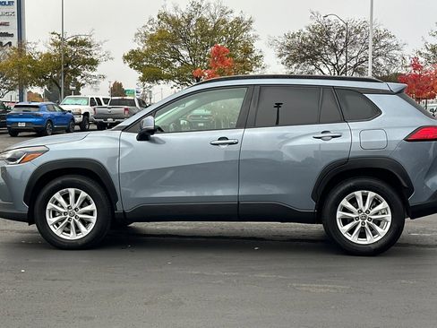 Used 2024 Toyota Corolla Cross LE image 7