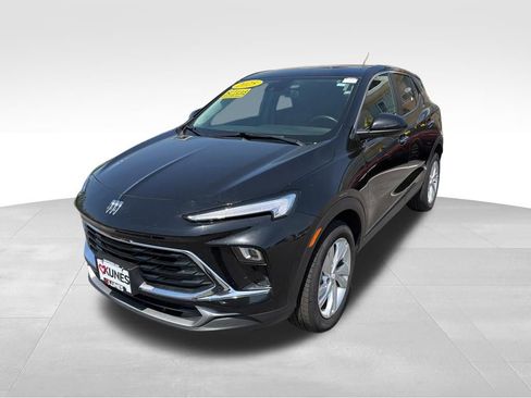 Used 2025 Buick Encore GX Preferred AWD/4WD image 5