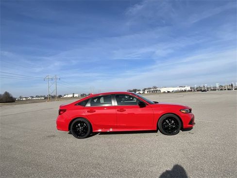 Used 2024 Honda Civic Sport image 13