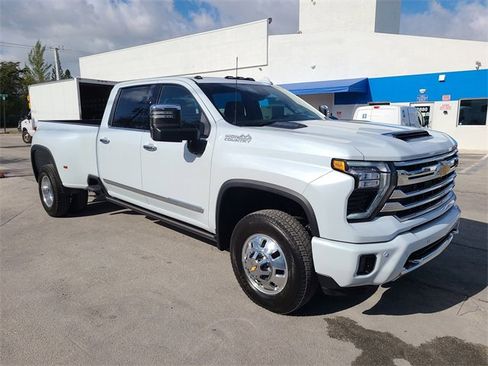 New 2026 Chevrolet Silverado 3500 High Country w/ Technology Package image 7