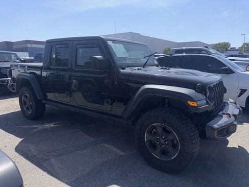 Used 2022 Jeep Gladiator Rubicon w/ LED Lighting Group AWD/4WD image 4