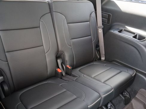 Certified 2022 GMC Acadia Denali w/ Denali Ultimate Package FWD image 29