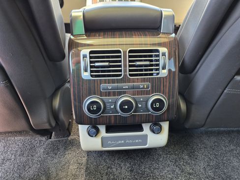 Used 2017 Land Rover Range Rover HSE AWD/4WD image 18