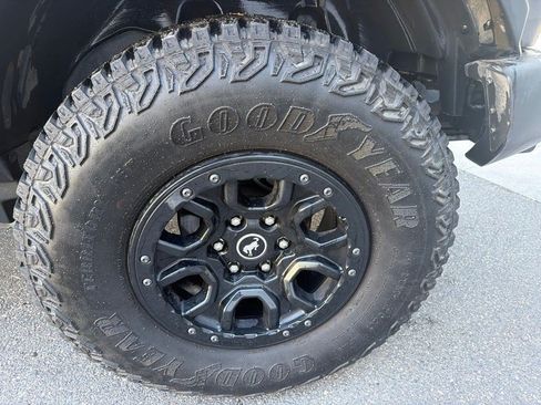 Used 2022 Ford Bronco Wildtrak AWD/4WD image 14