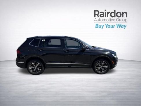 Used 2018 Volkswagen Tiguan SEL AWD/4WD image 8