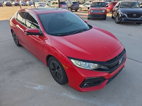 Used 2017 Honda Civic EX image 3